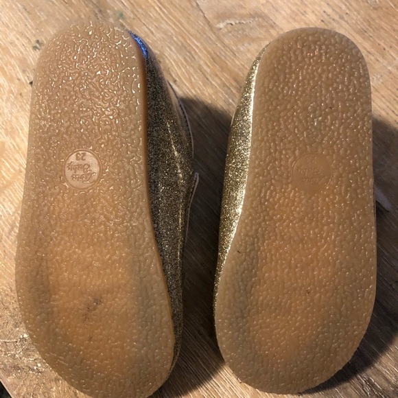 Zara Baby Girl Gold Glitter Cat Shoes Mary Jane - Picture 6 of 7